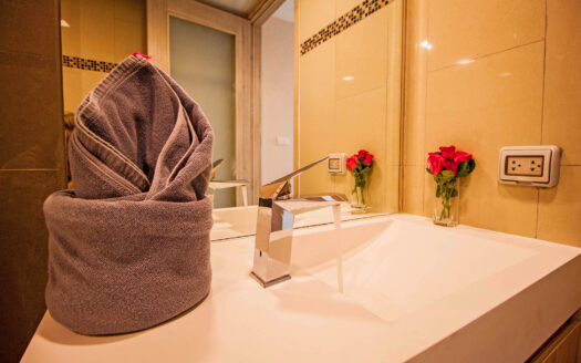 Luxusní byt 200m od pláže