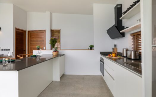 Moderní vila s výhledem na moře